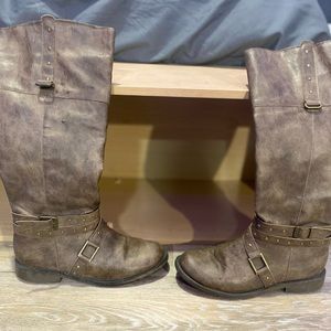 Women’s knee high boots